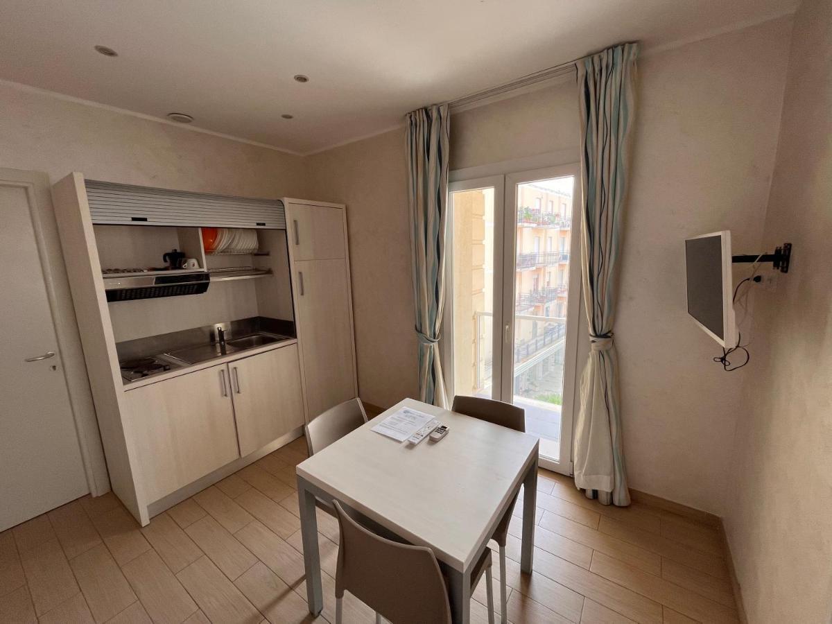 Marina Beach Aparthotel Rimini Eksteriør bilde