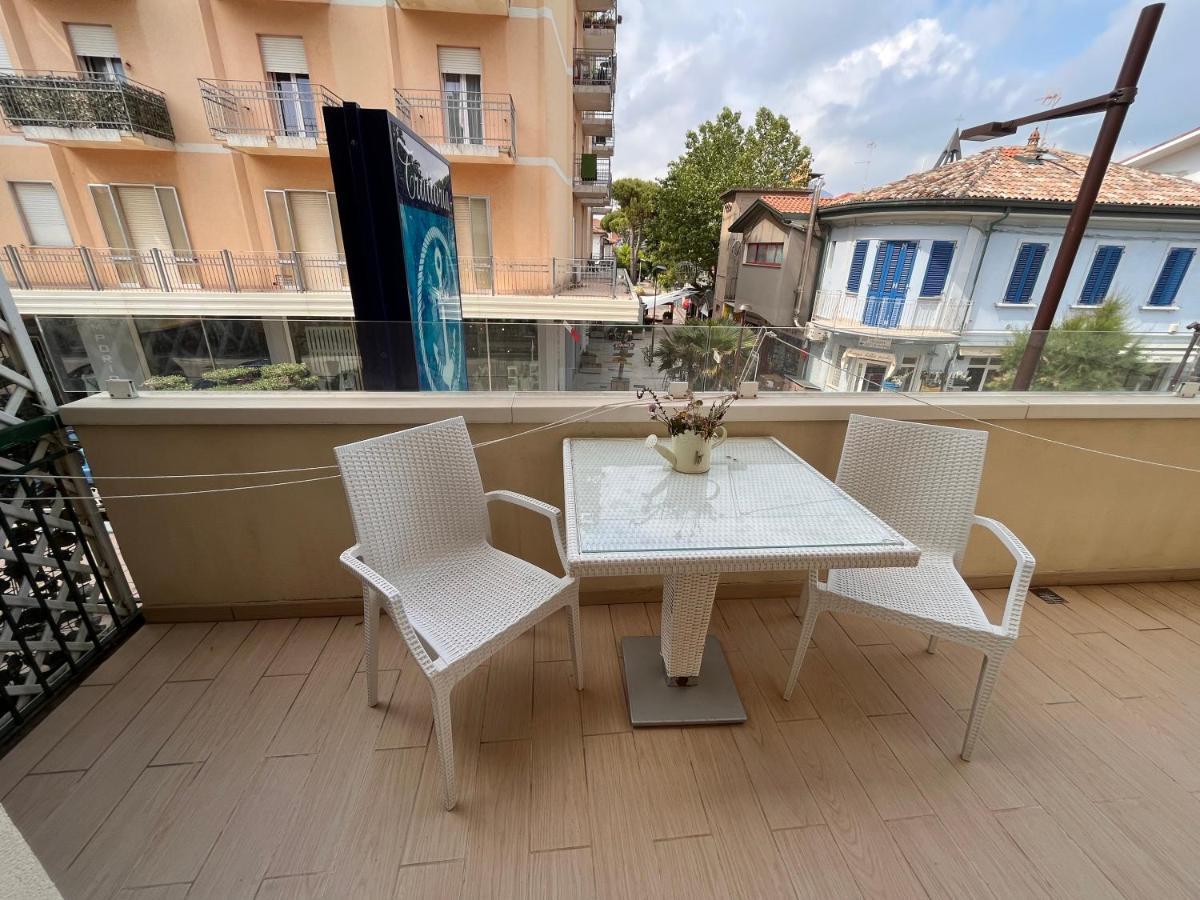 Marina Beach Aparthotel Rimini Eksteriør bilde