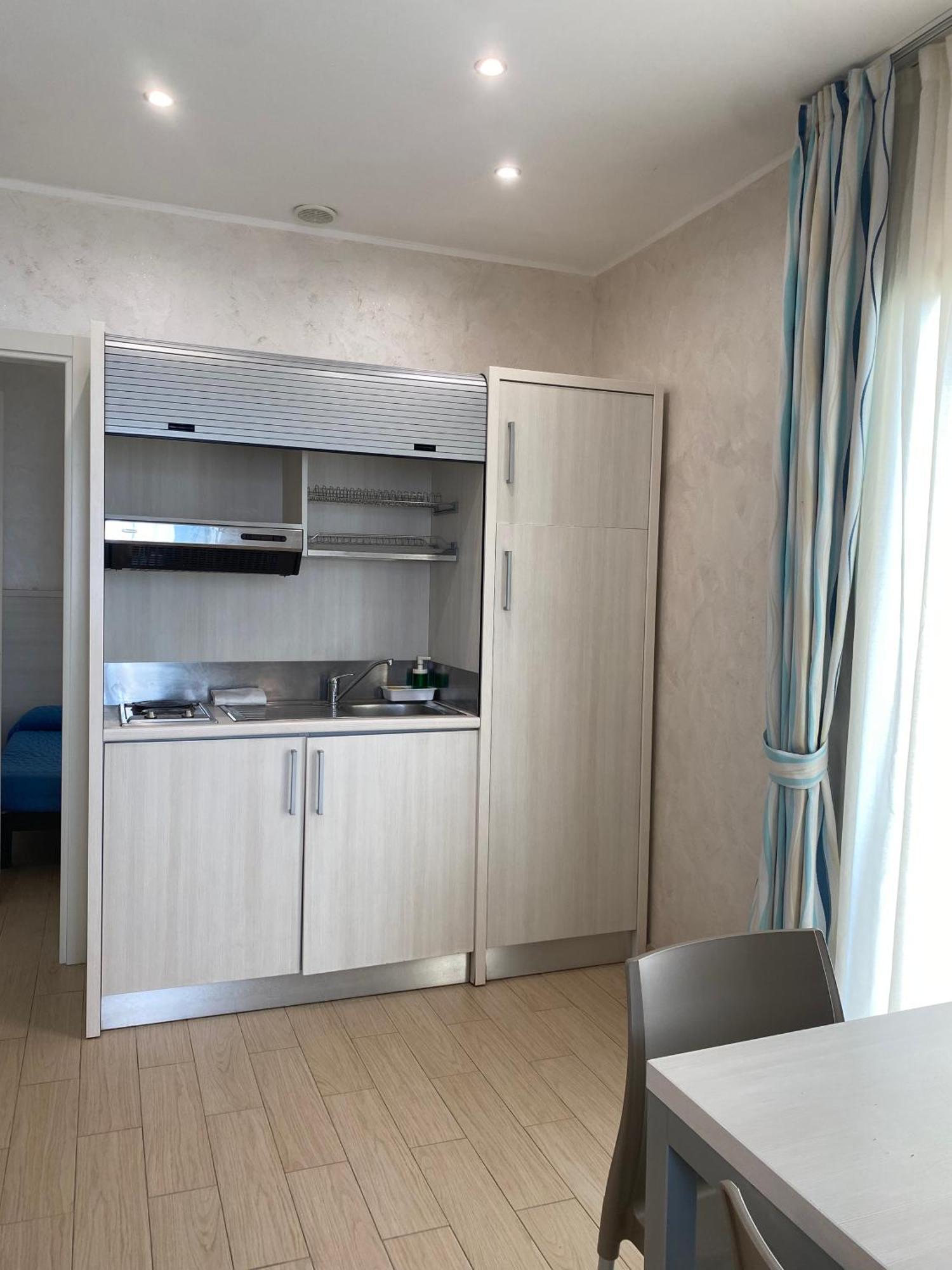 Marina Beach Aparthotel Rimini Eksteriør bilde