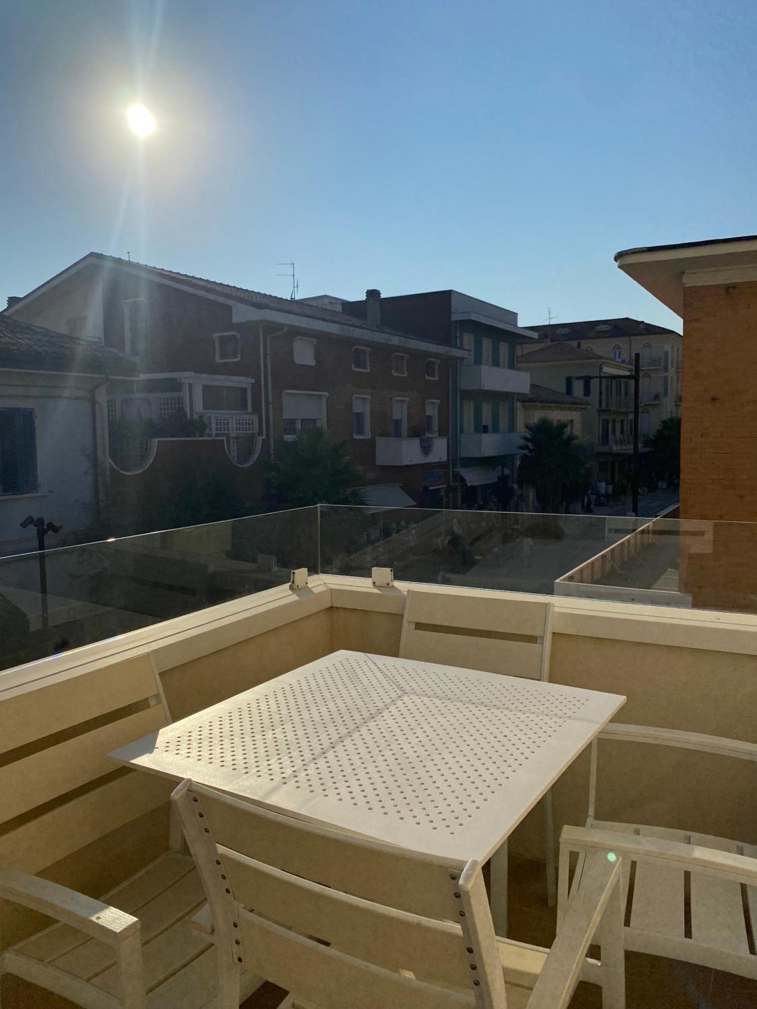 Marina Beach Aparthotel Rimini Eksteriør bilde