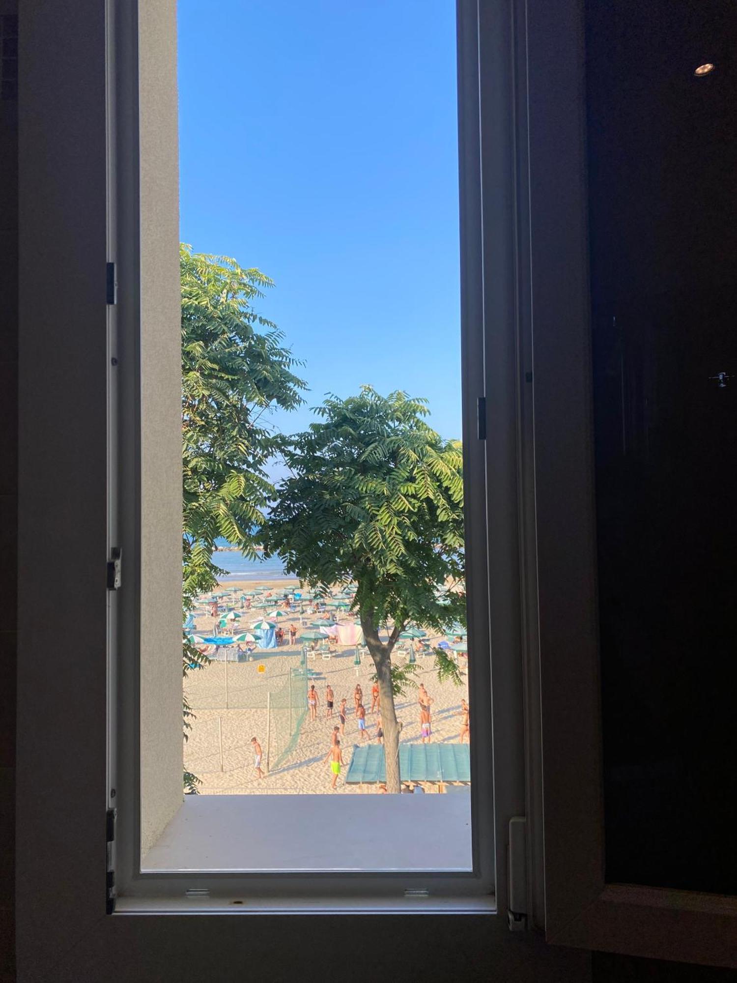 Marina Beach Aparthotel Rimini Eksteriør bilde