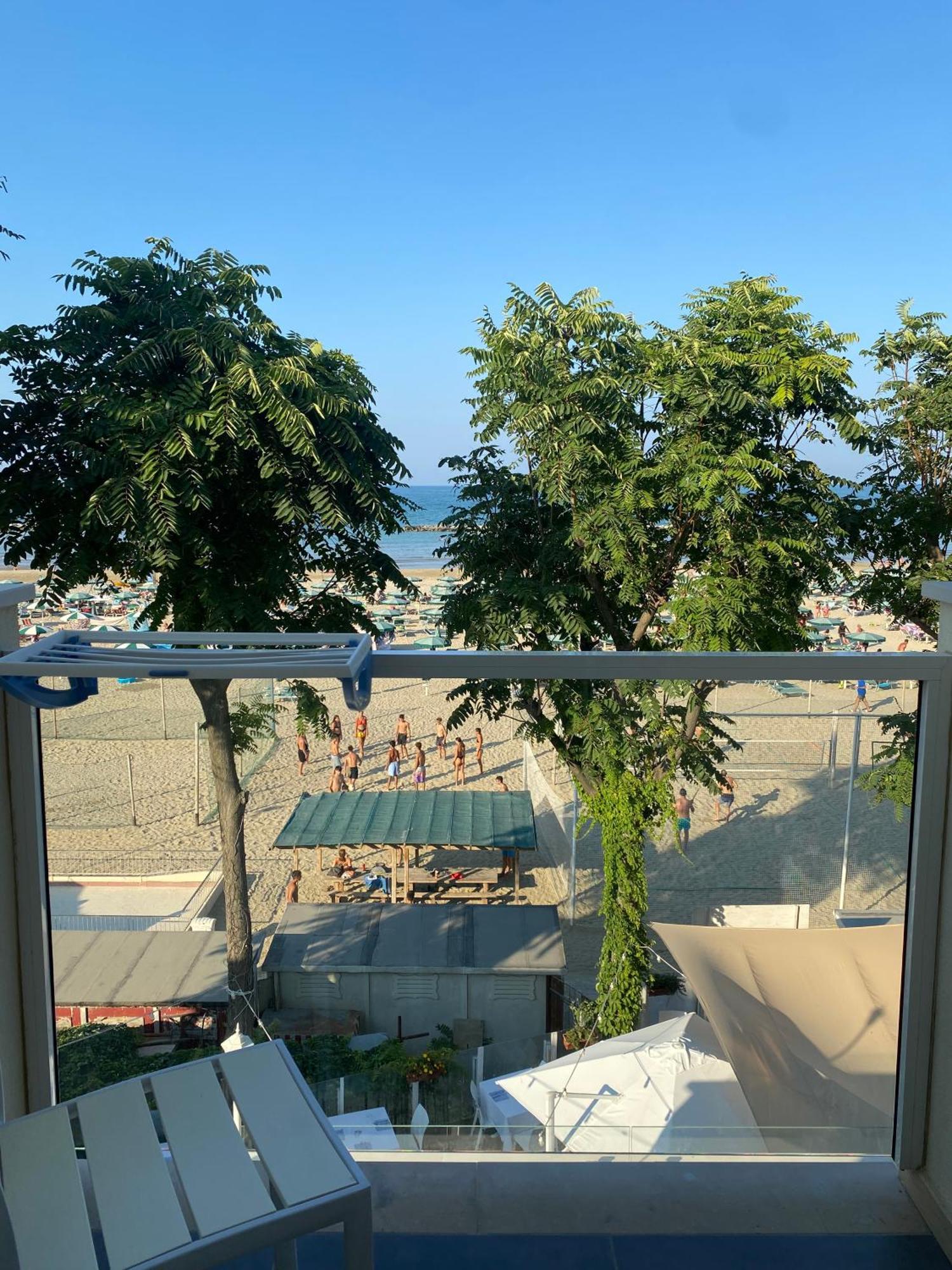 Marina Beach Aparthotel Rimini Eksteriør bilde
