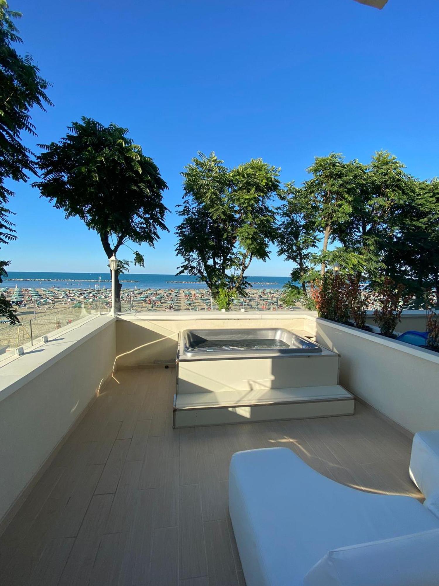 Marina Beach Aparthotel Rimini Eksteriør bilde